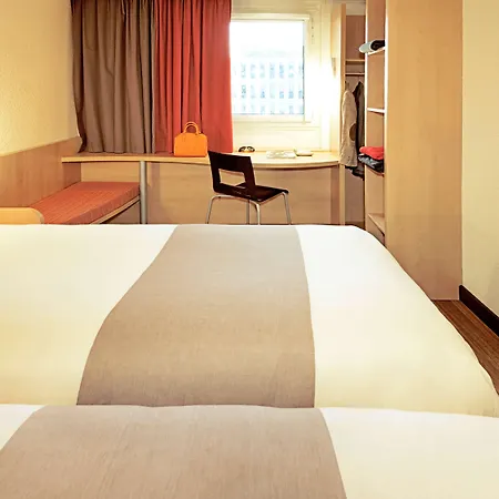 Ibis Chateau-thierry