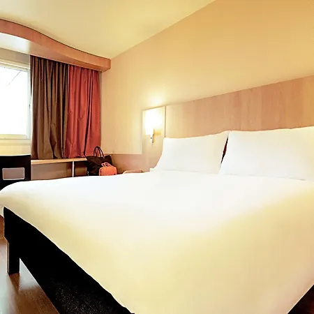 Ibis Chateau-thierry